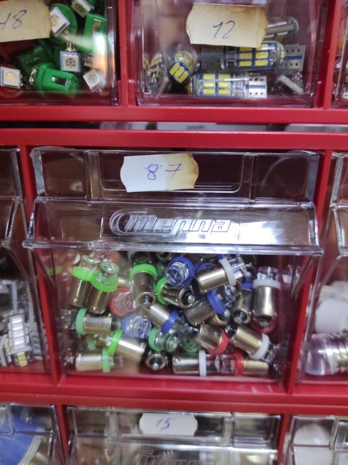 Диоды T4W линза 1 SMD.  (зеленые, синие)