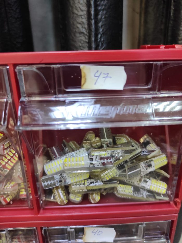 Диоды W5W силикон 24 SMD бел